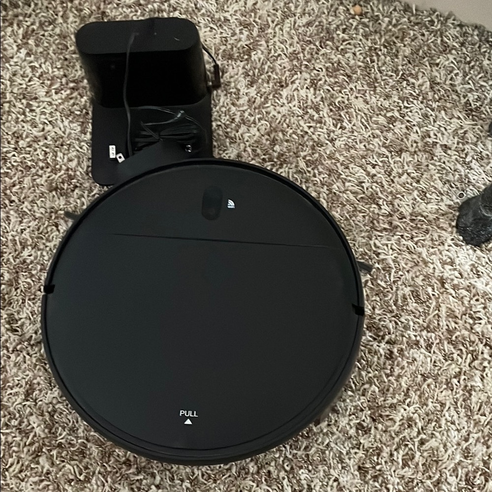 Black Robotic Vacuum Cleaner